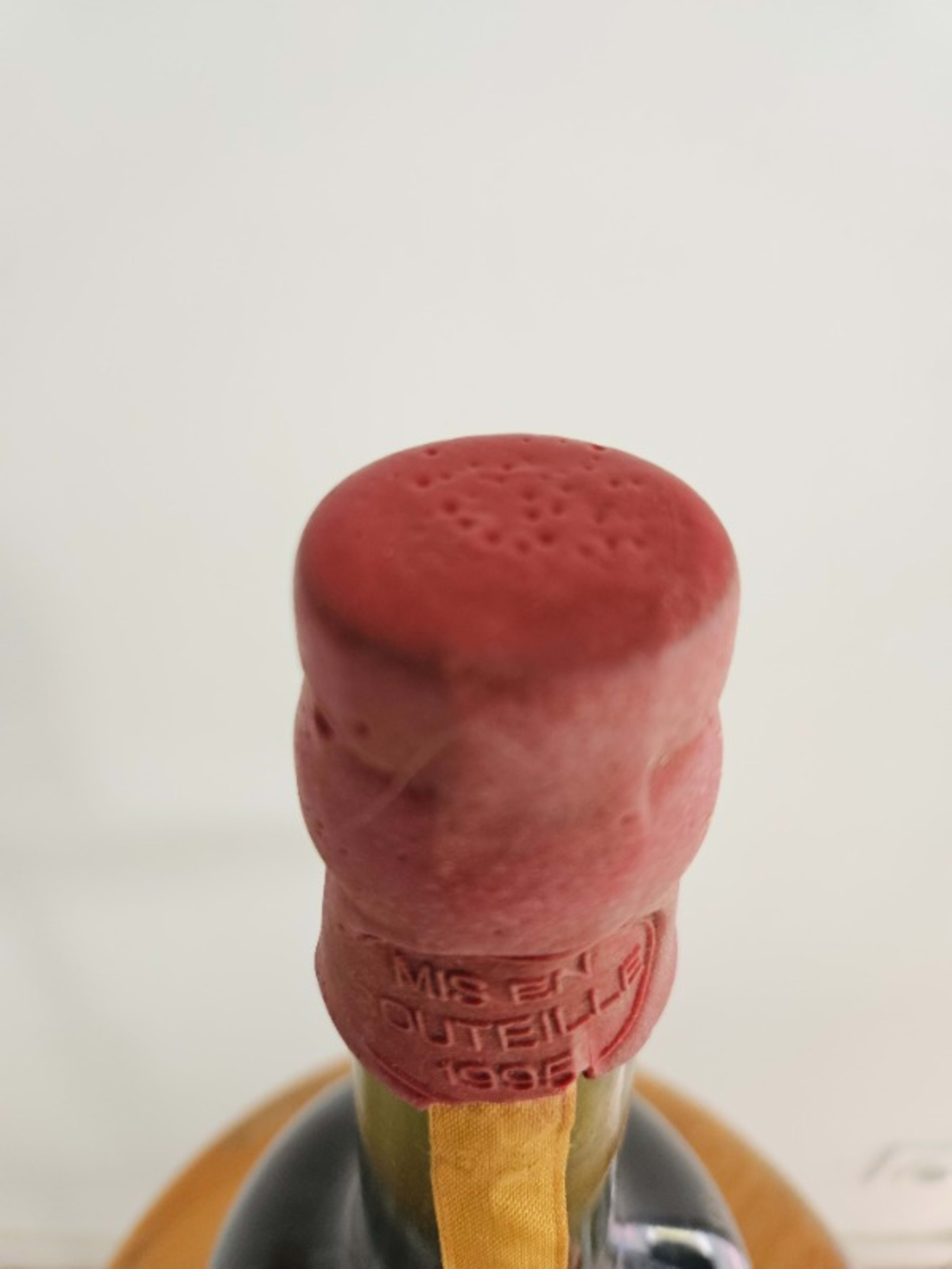 Caps