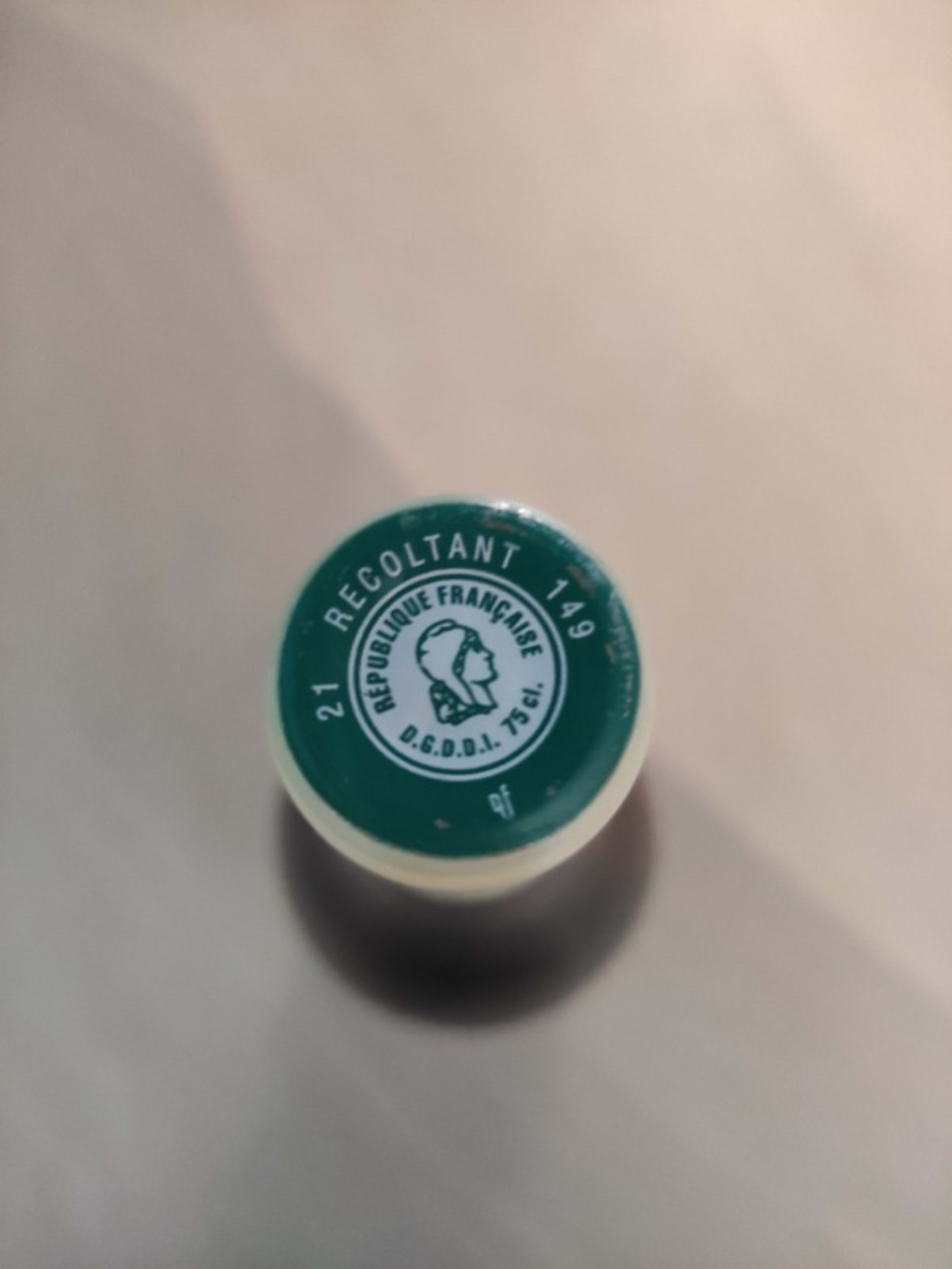 Caps