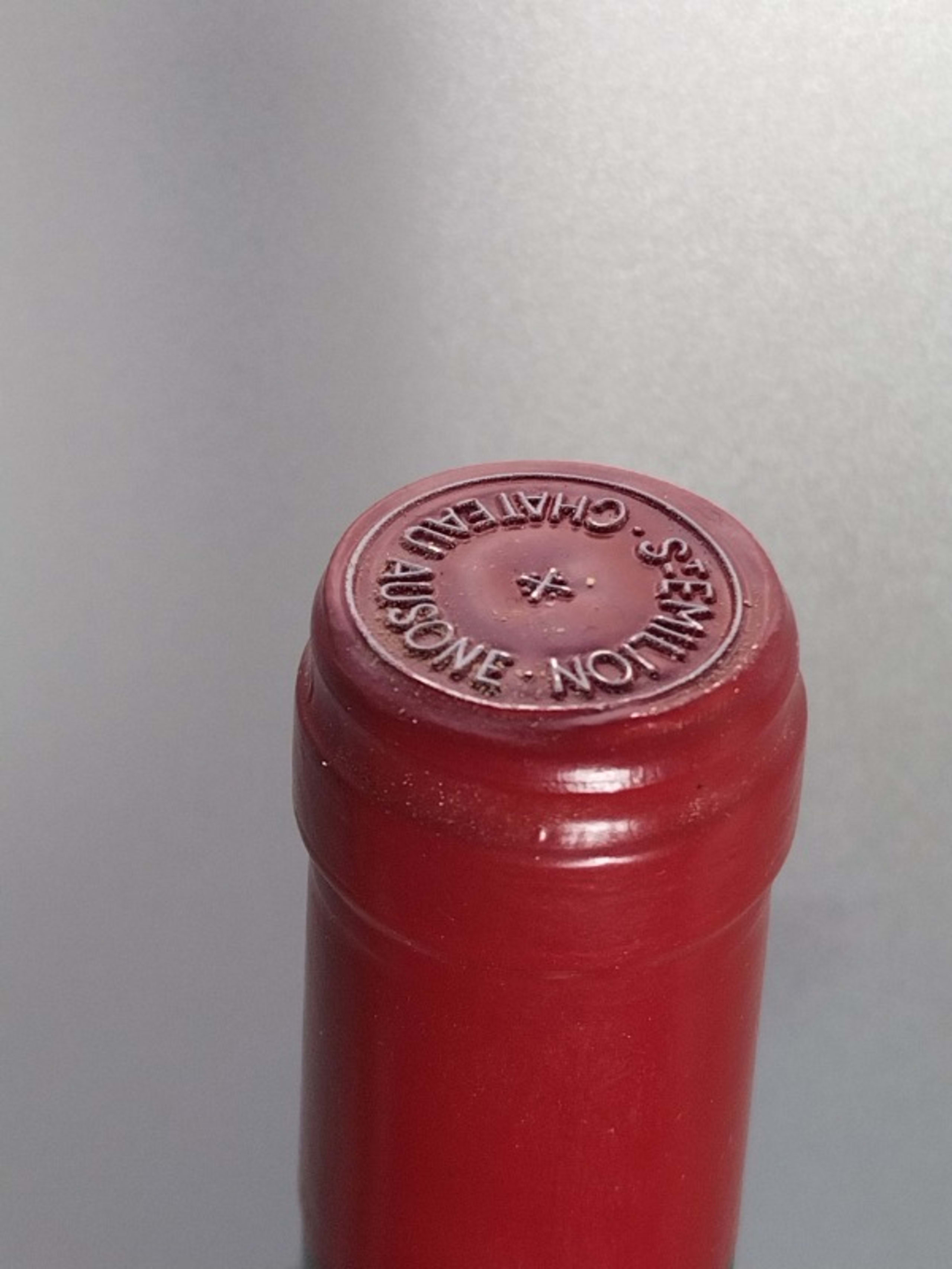 Caps