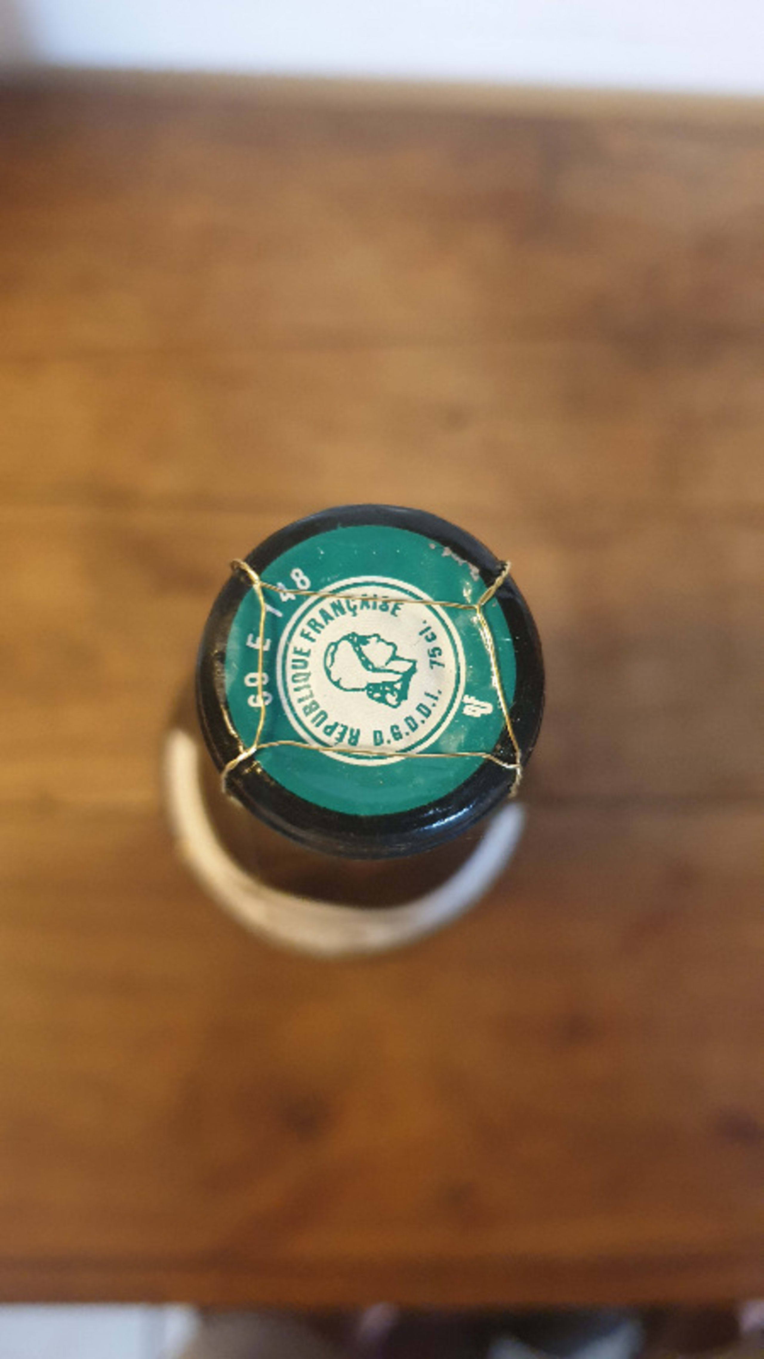 Caps