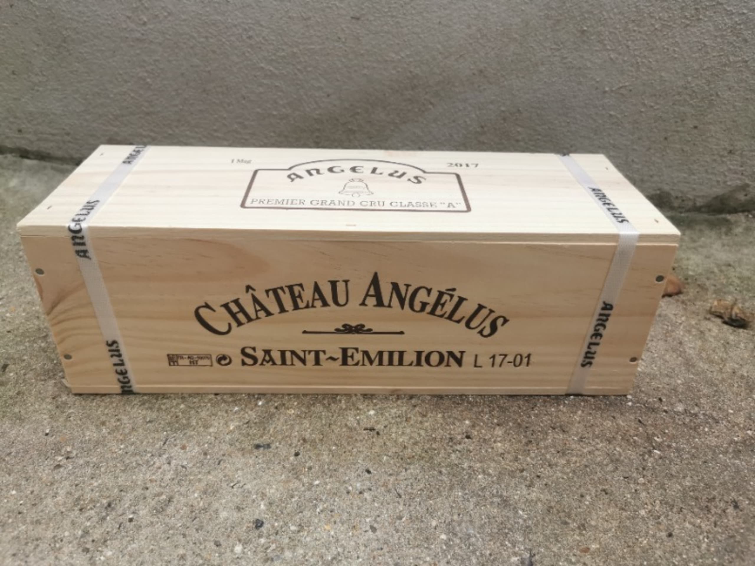 CBO/OWC1 x château Angélus, Saint-Émilion Grand Cru, 2017 (Magnum)