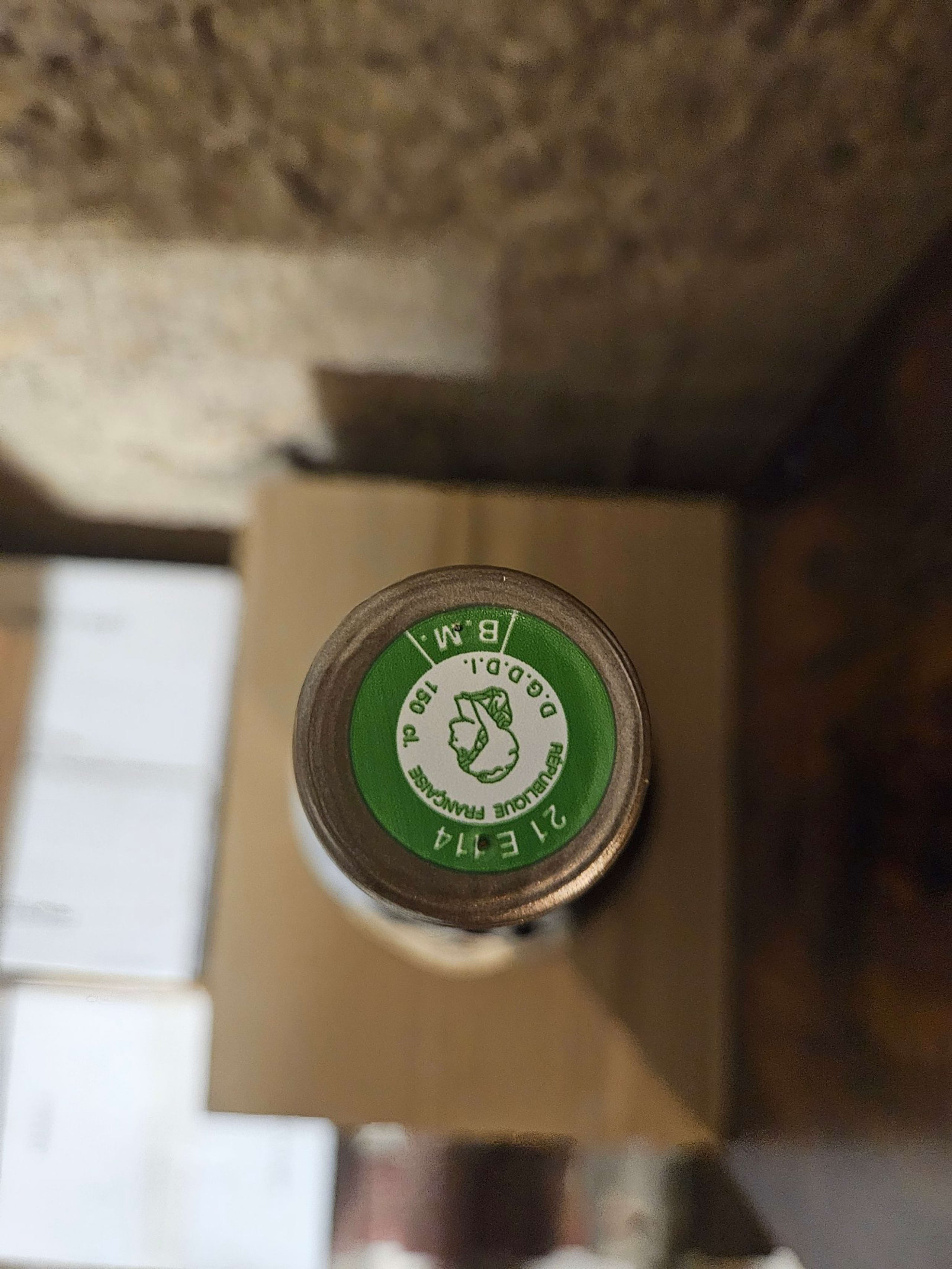 Caps