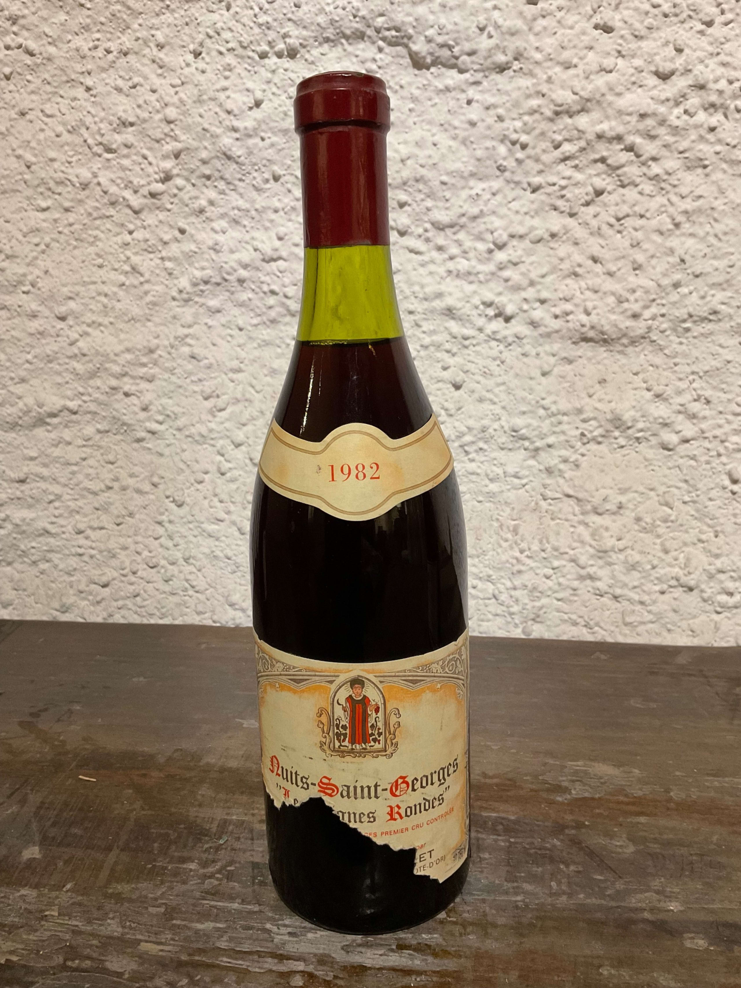 Nuits-Saint-Georges, Les vignes rondes, Domaine Georges Mugneret, 1982