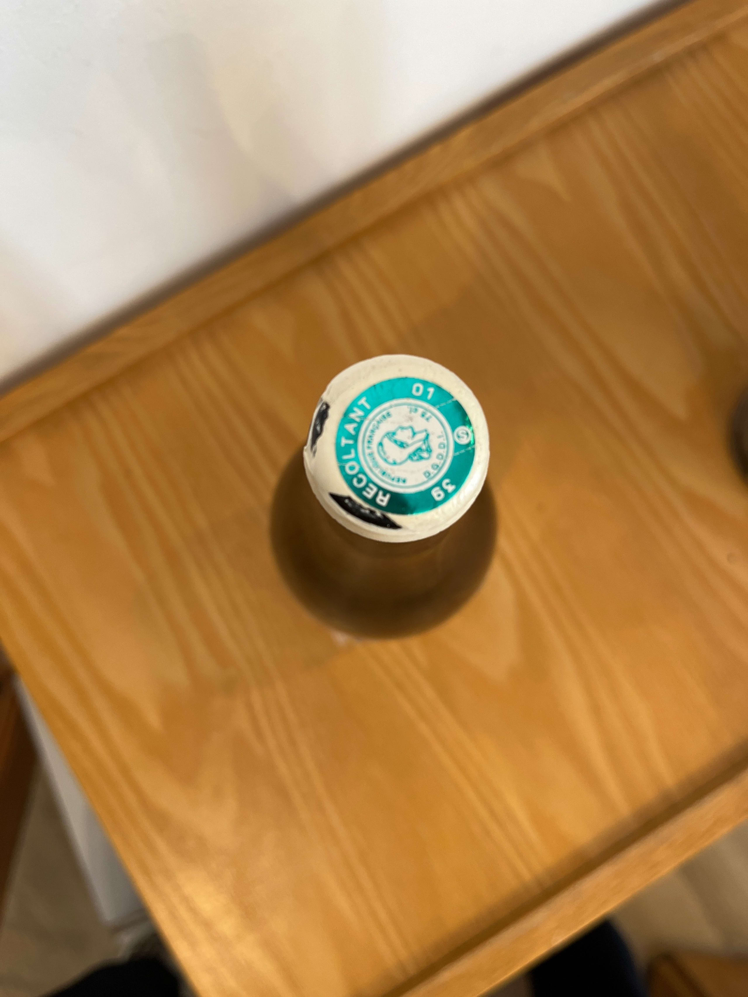 Caps