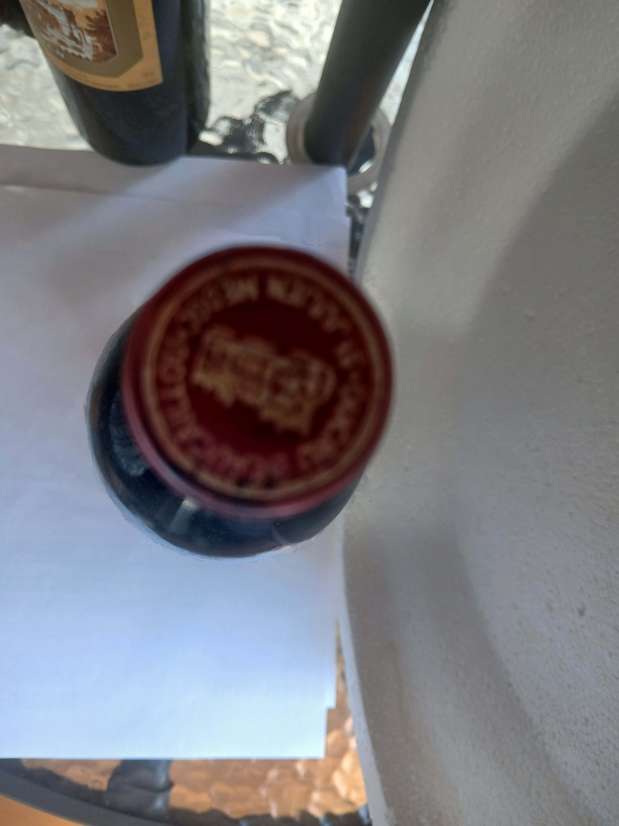 Caps