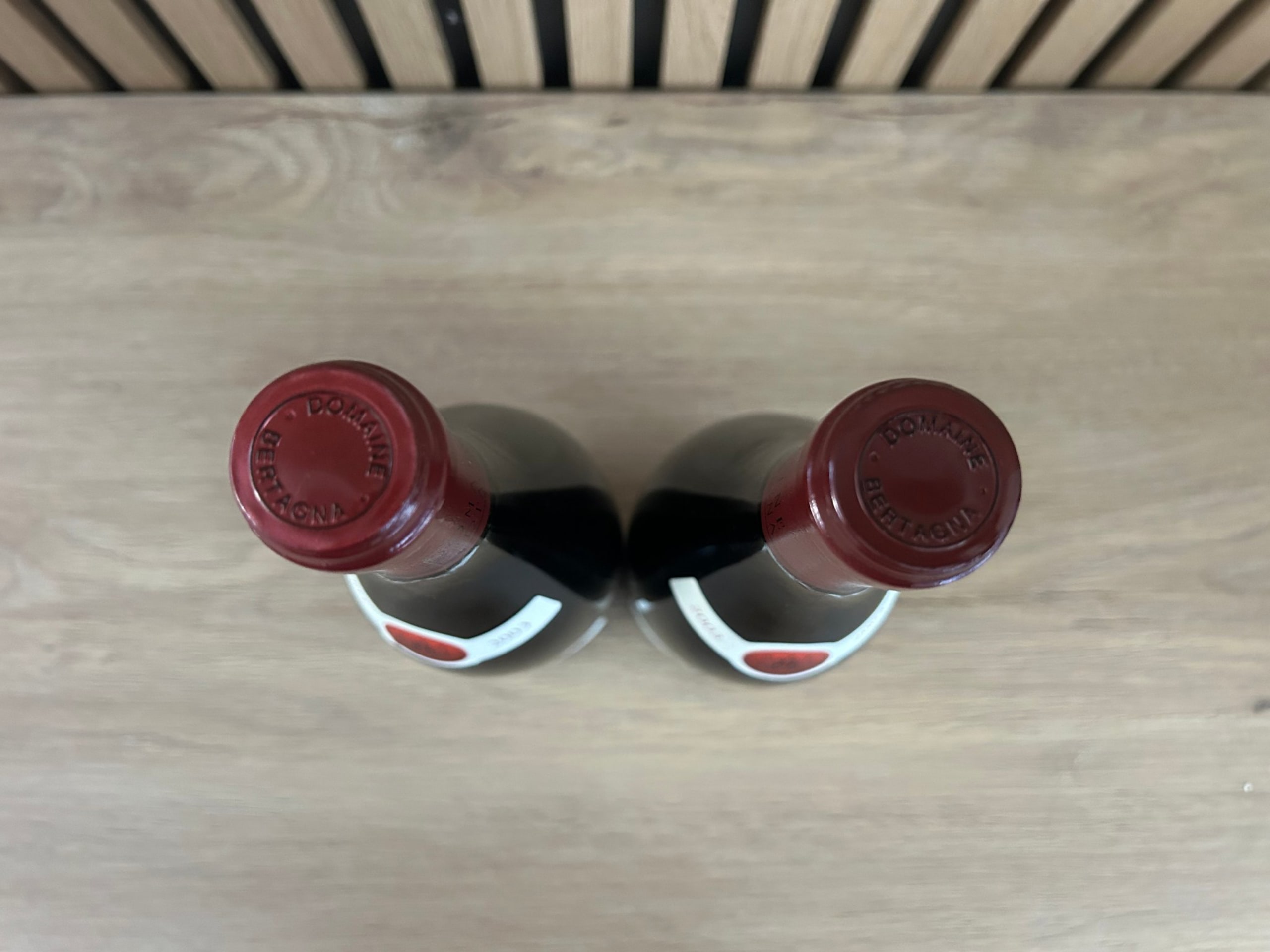 Caps