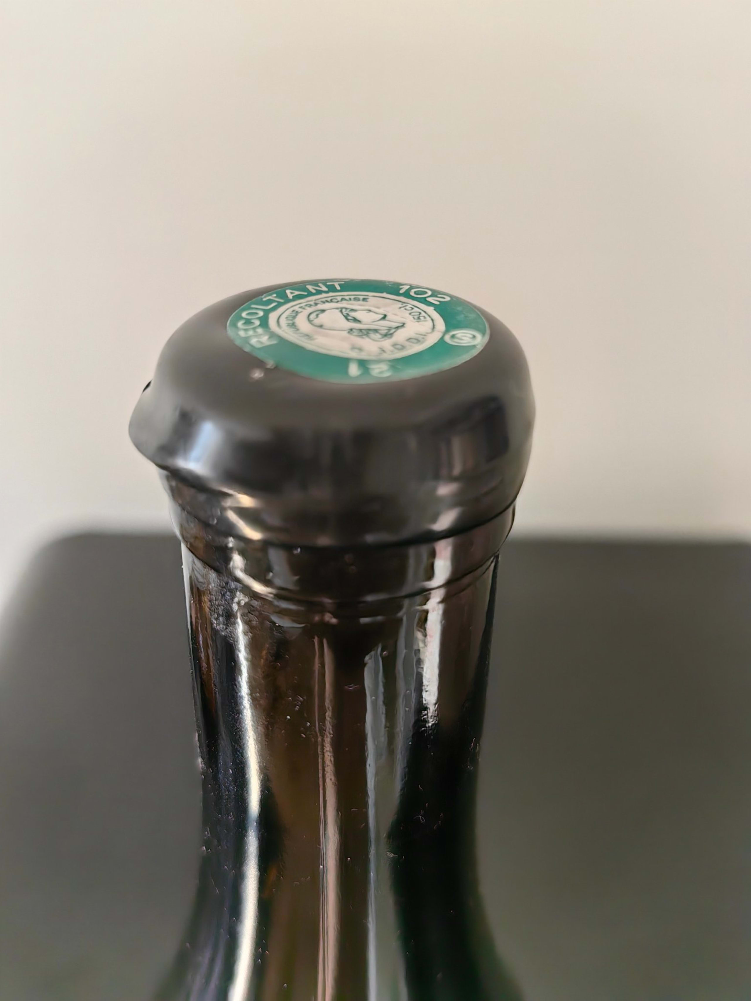 Caps