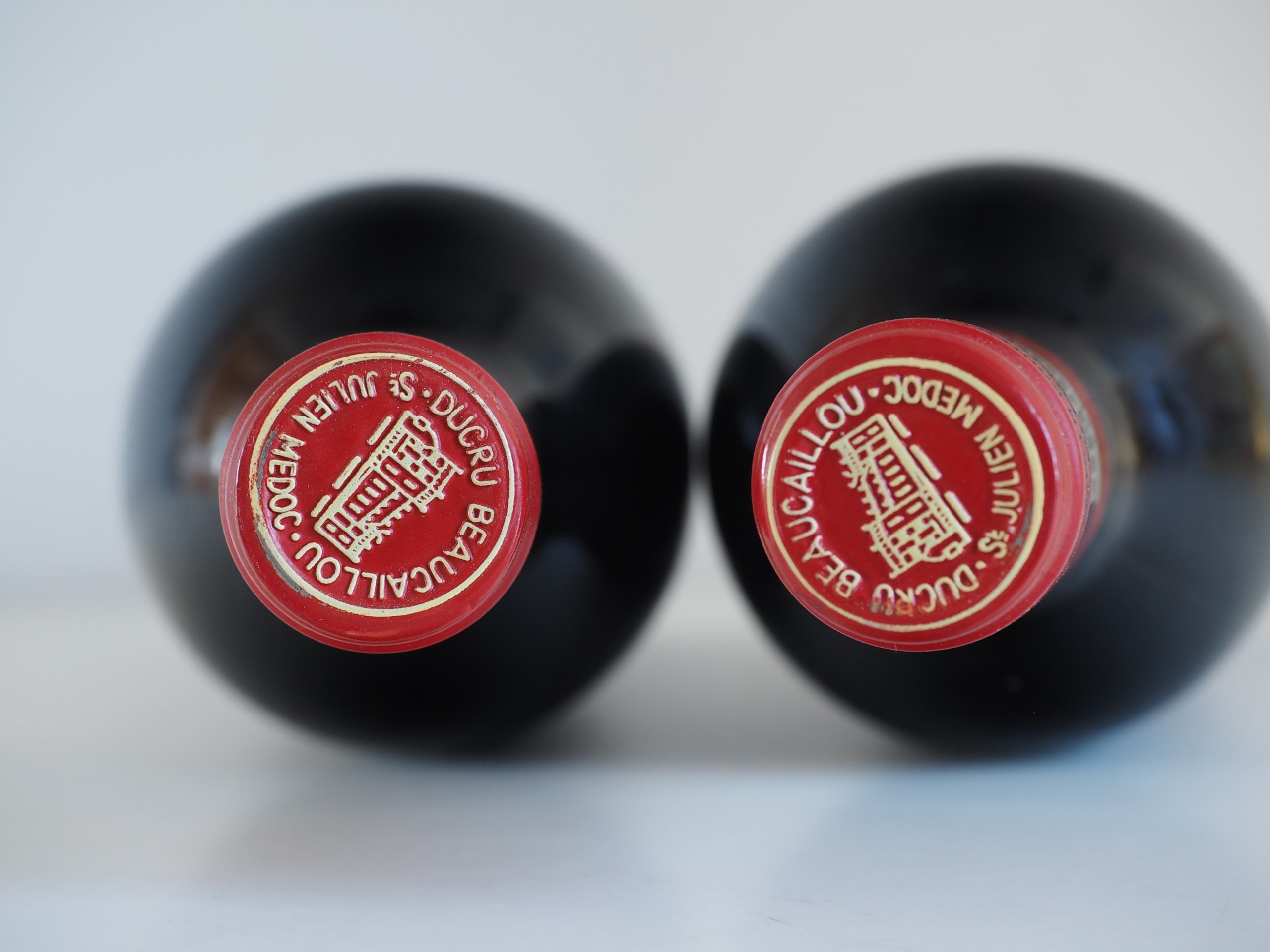 Caps