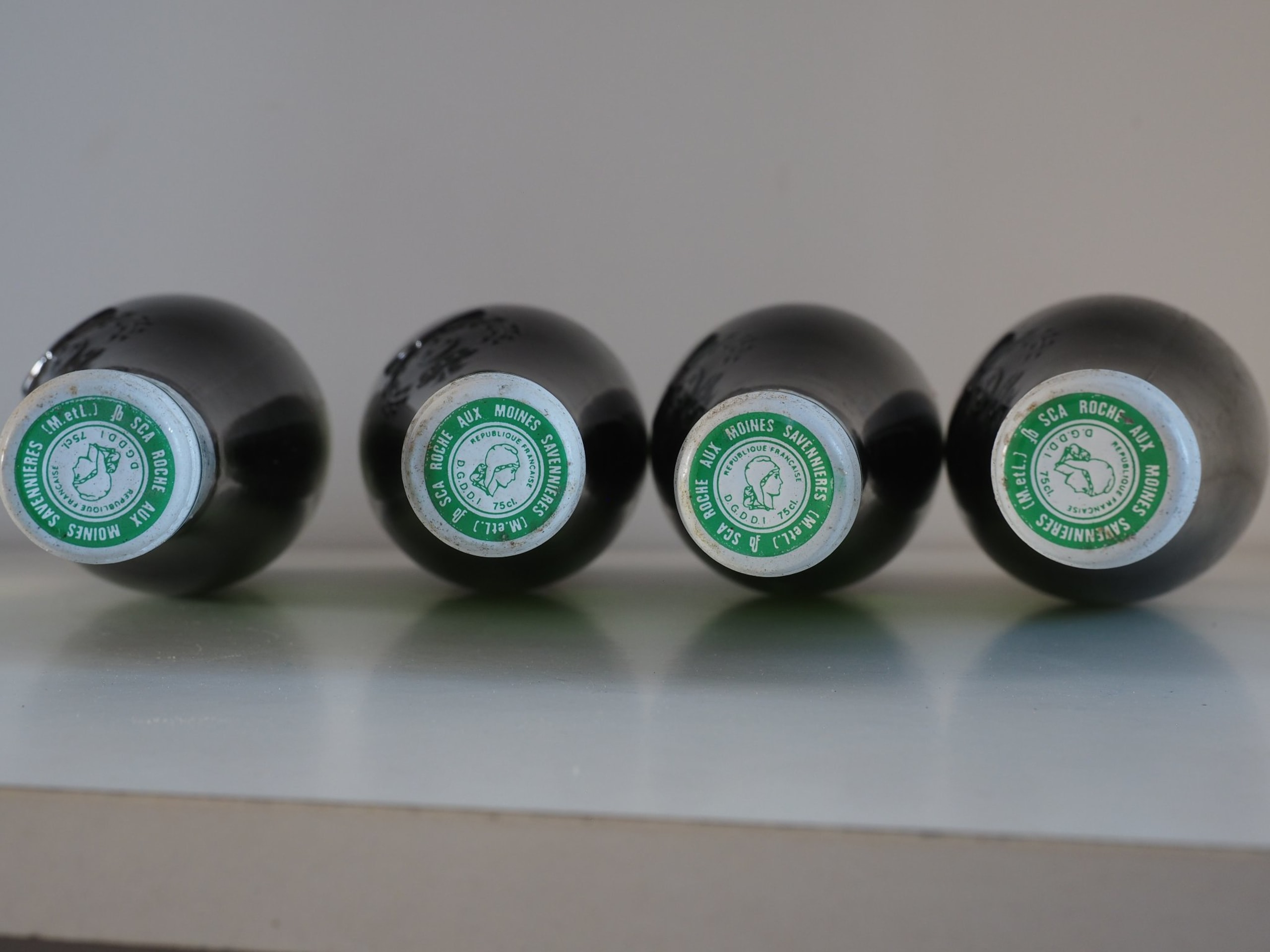 Caps
