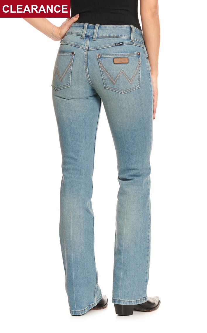 Women's Wrangler Jeans | Cavender's