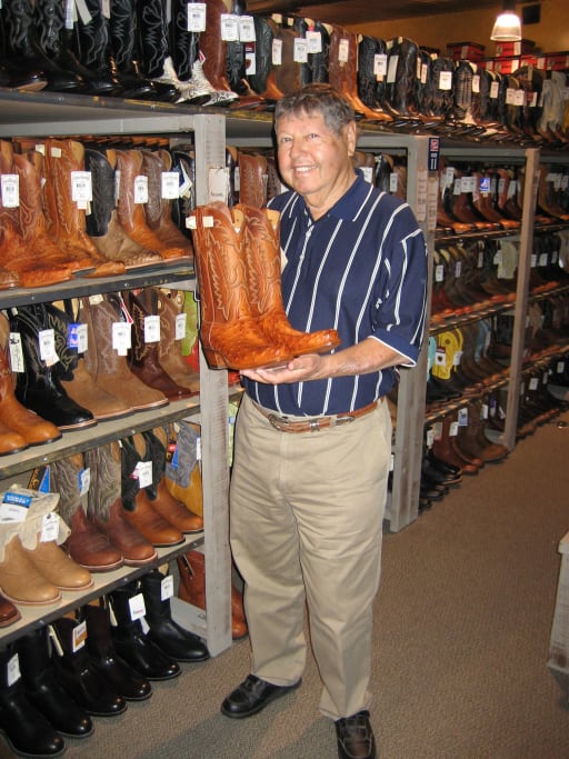 2006 - James In Boot Aisle