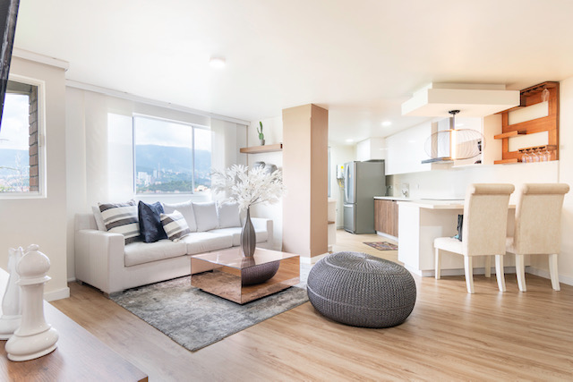 3BR 2BA Apartment for Rent in  Comuna 11 - Laureles-Estadio,  Antioquia - $1,900