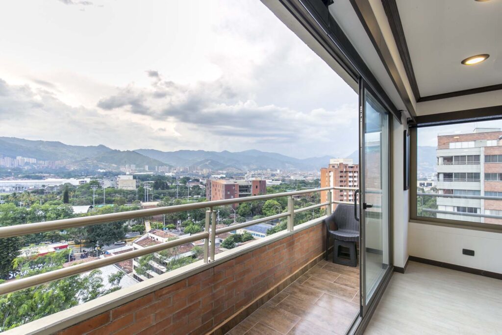 4BR 4BA Apartment for Rent in  Comuna 14 - El Poblado,  Antioquia - $3,400