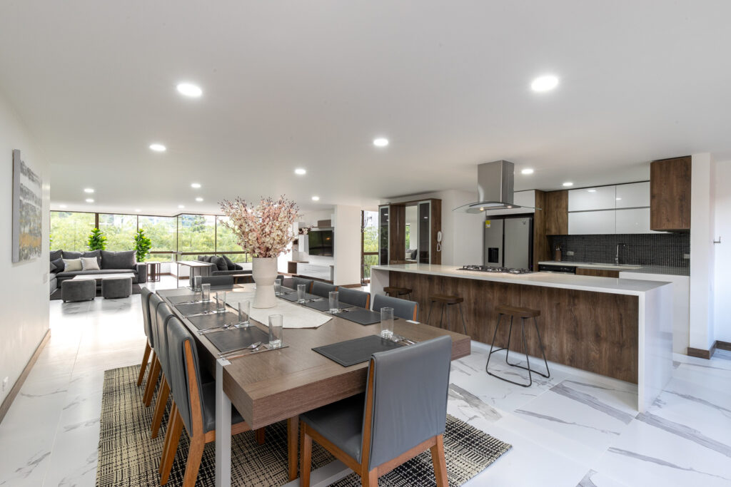 4BR 4BA Apartment for Rent in  Comuna 14 - El Poblado,  Antioquia - $4,500