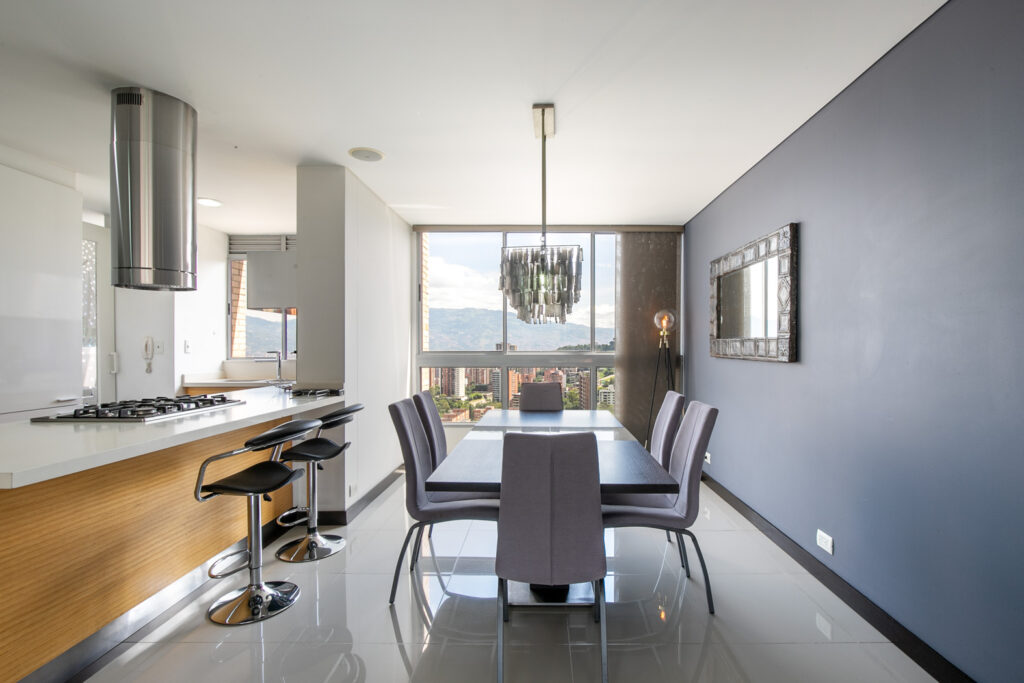 3BR 4BA Apartment for Rent in  Comuna 14 - El Poblado,  Antioquia - $2,100