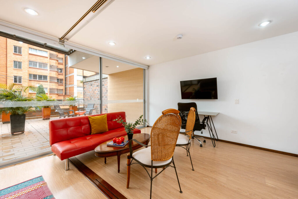 1BR 2BA Apartment for Rent in  Comuna 11 - Laureles-Estadio,  Antioquia - $1,300