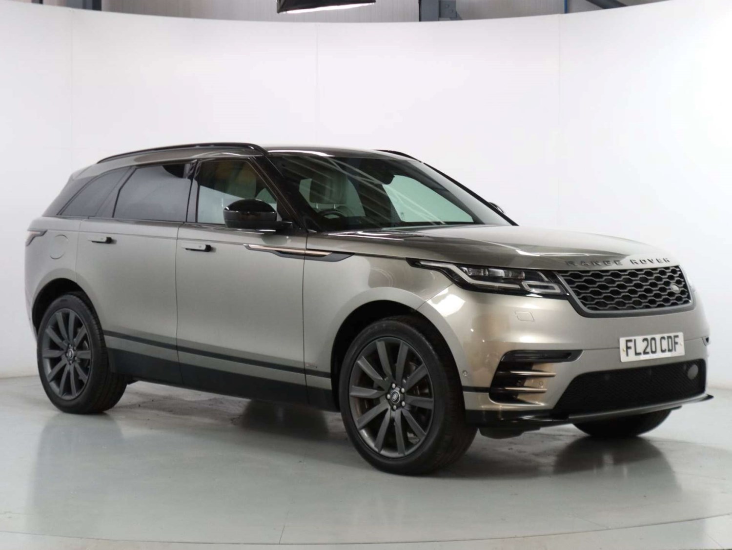 2020 used Land Rover Range Rover Velar 2.0 Range Rover Velar R-Dynamic HSE D180 Auto 4WD 5dr