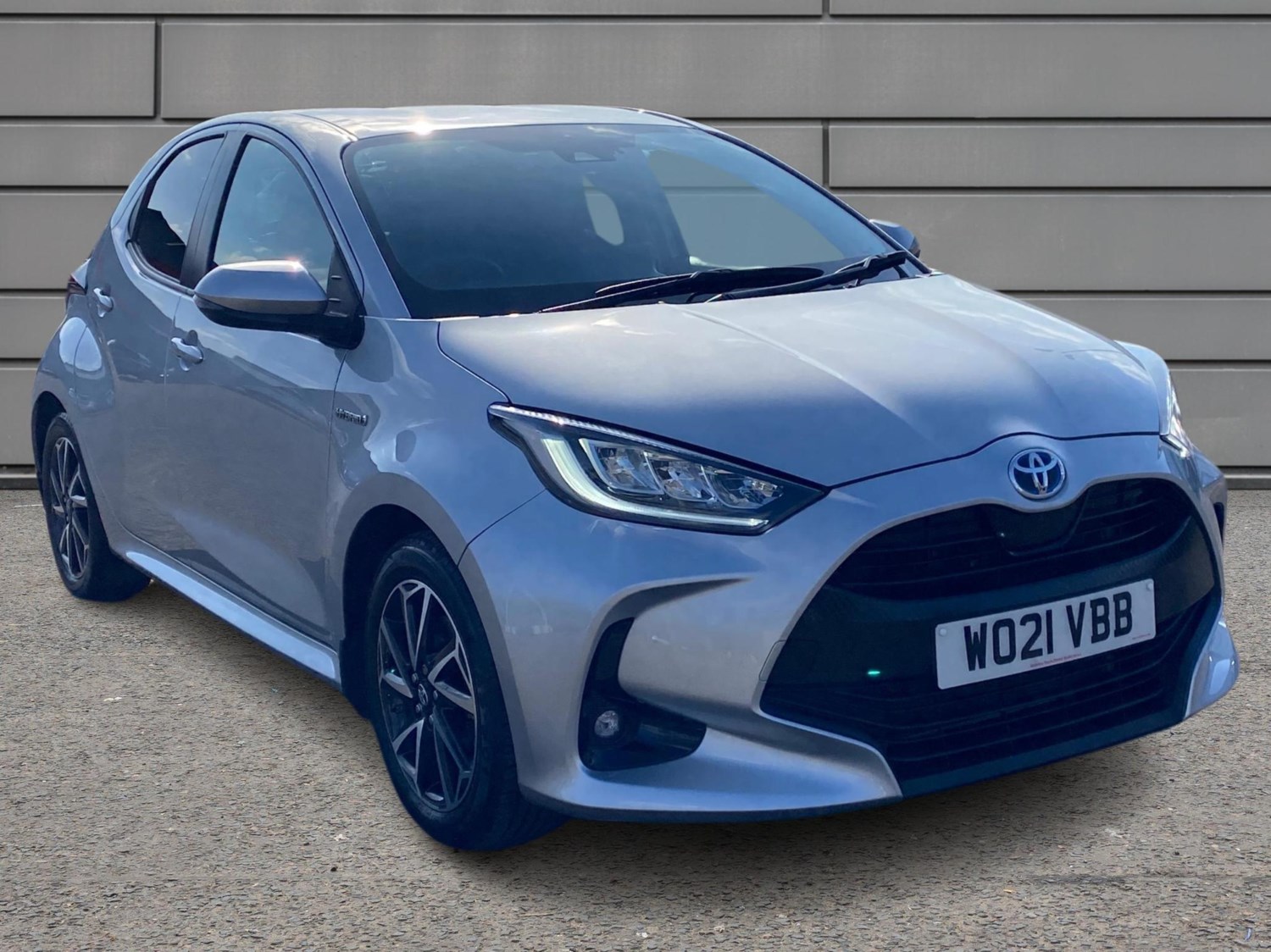 2021 used Toyota Yaris 1.5 Hybrid Design 5dr CVT