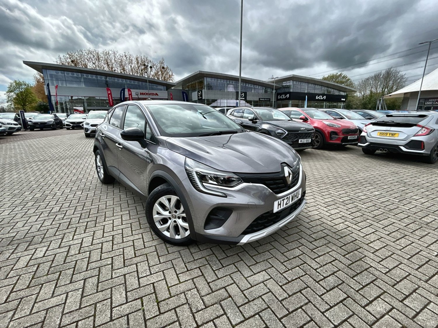 2021 used Renault Captur TCE 140 Iconic