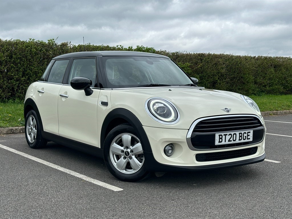 2020 used MINI Hatch 1.5 Cooper Classic Hatchback 5dr Petrol Steptronic Euro 6 (s/s) (136 ps)