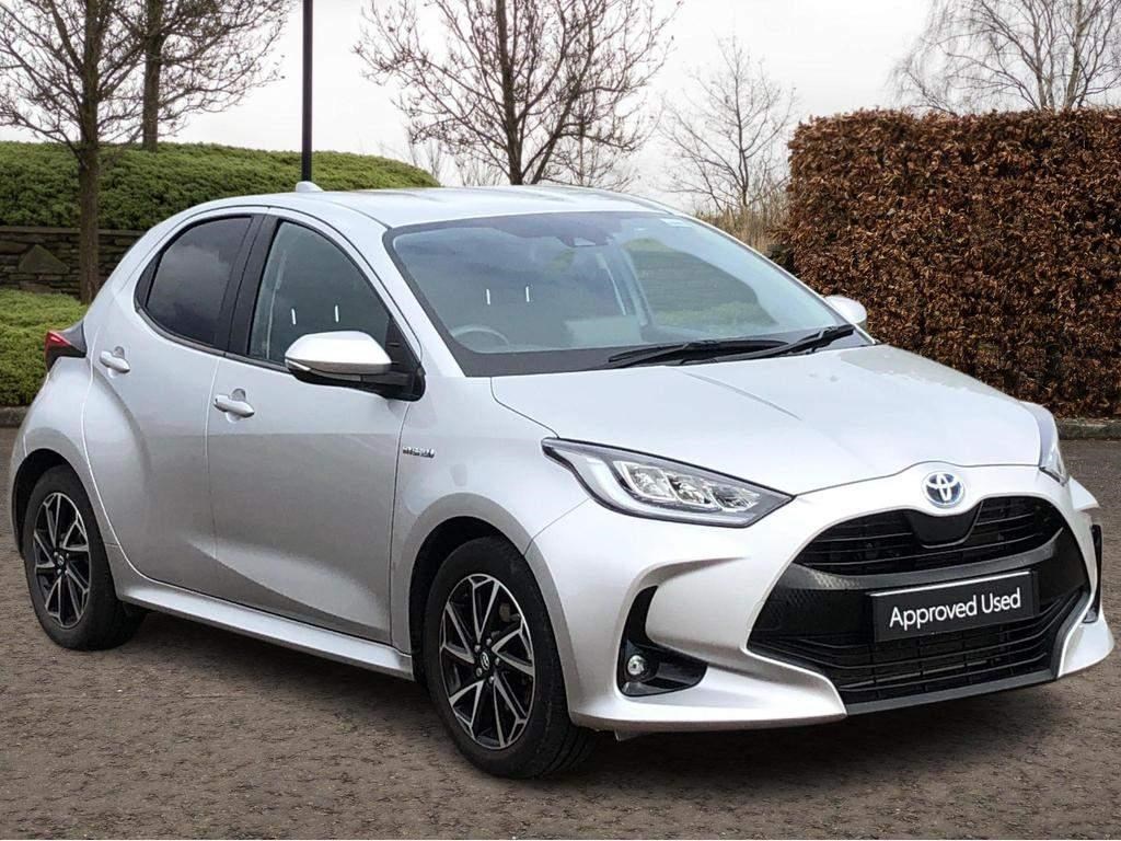 2021 used Toyota Yaris 1.5 Hybrid Design 5dr CVT