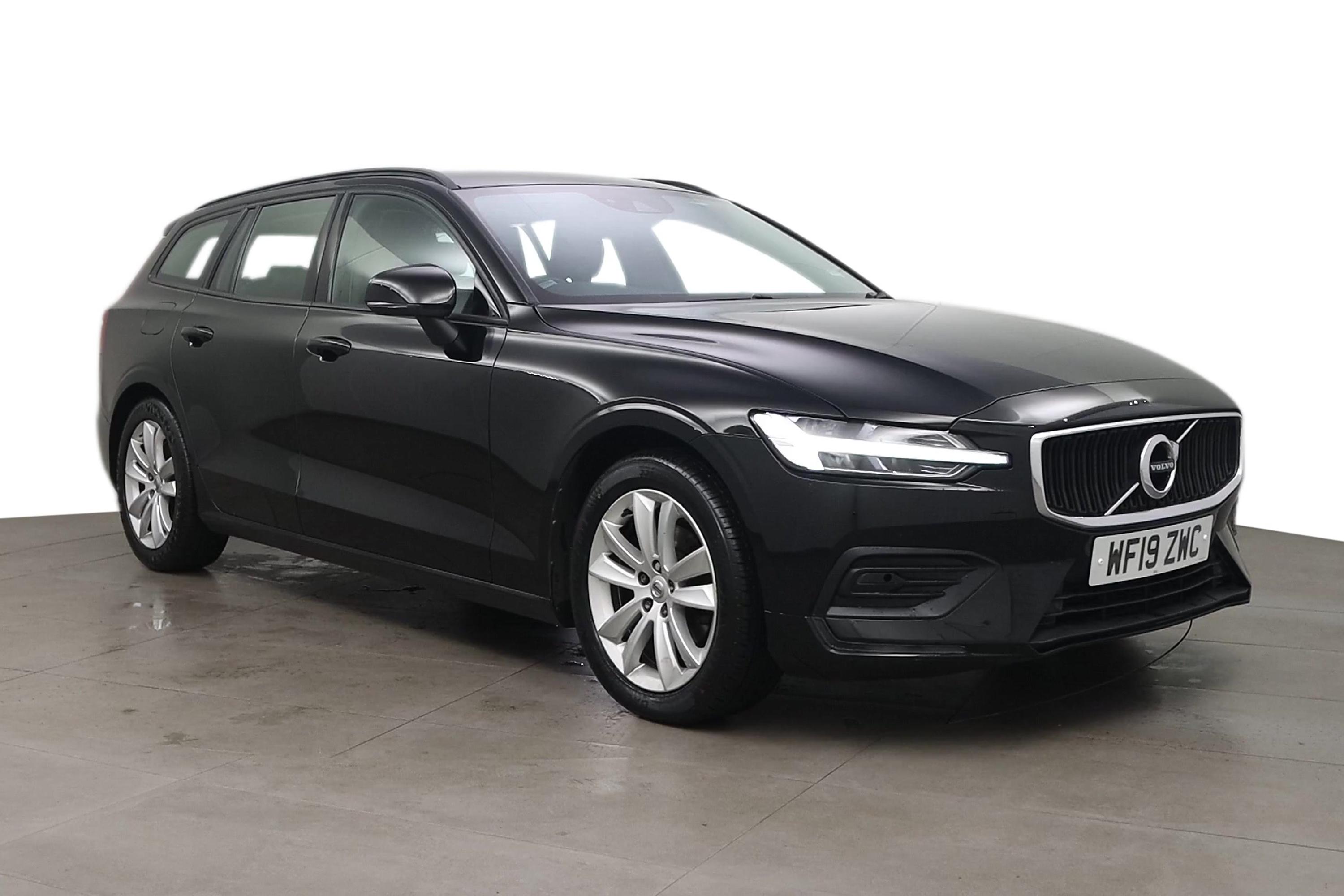 2019 used Volvo V60 2.0 D4 [190] Momentum 5dr Auto