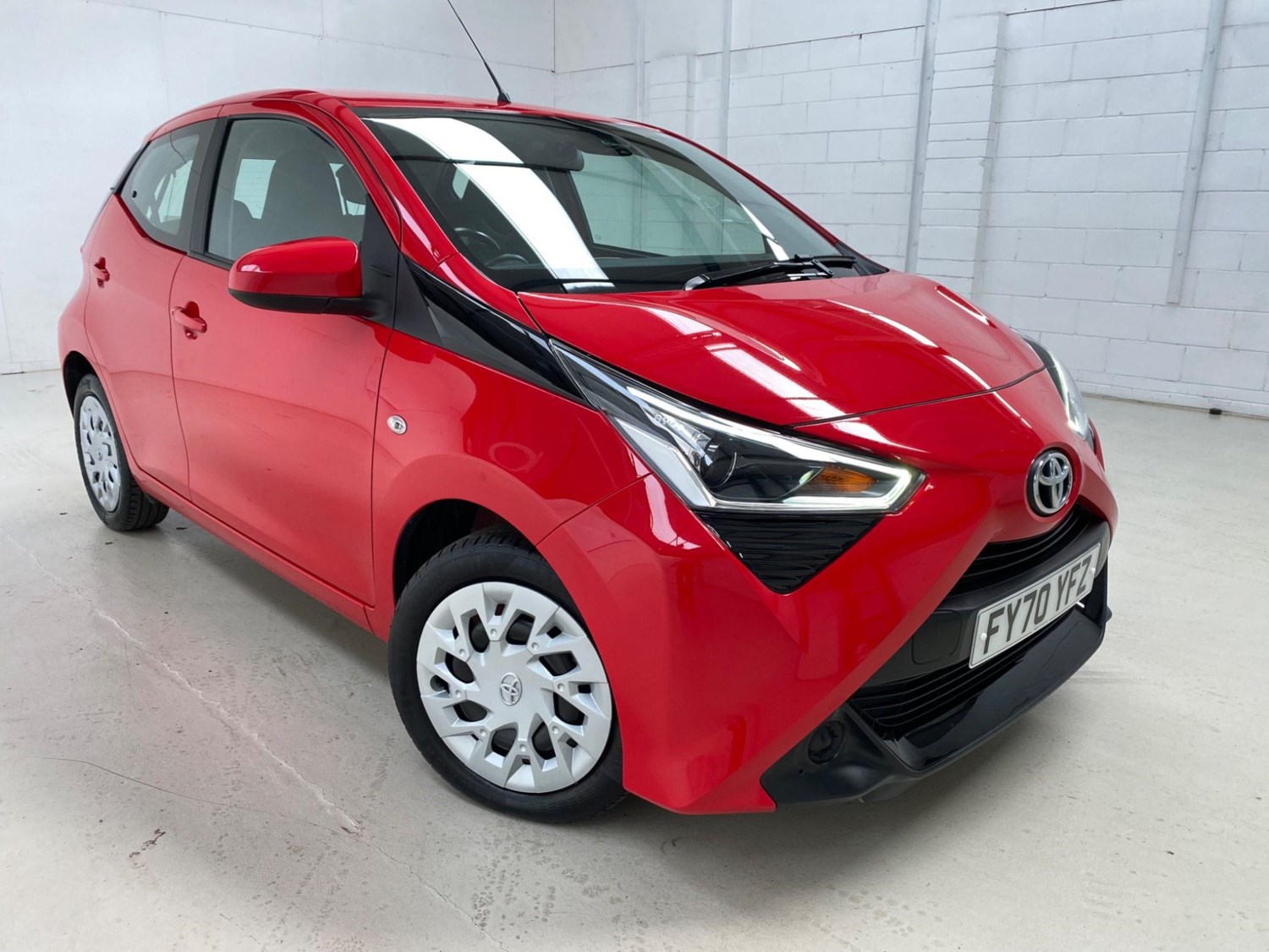 2020 used Toyota Aygo 1.0 VVT-i x-play Euro 6 5dr (Safety Sense)