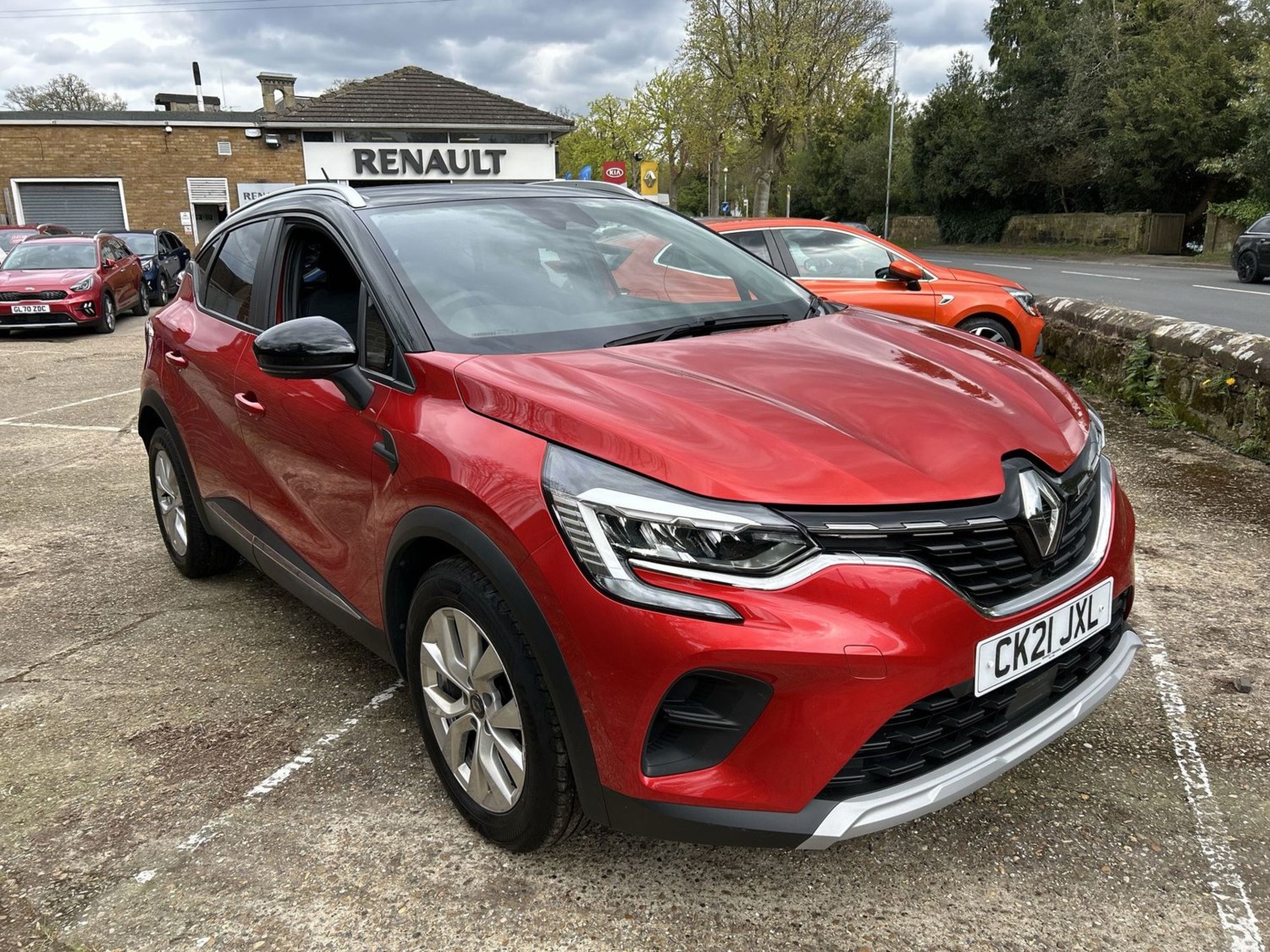 2021 used Renault Captur TCE 130 EDC Iconic