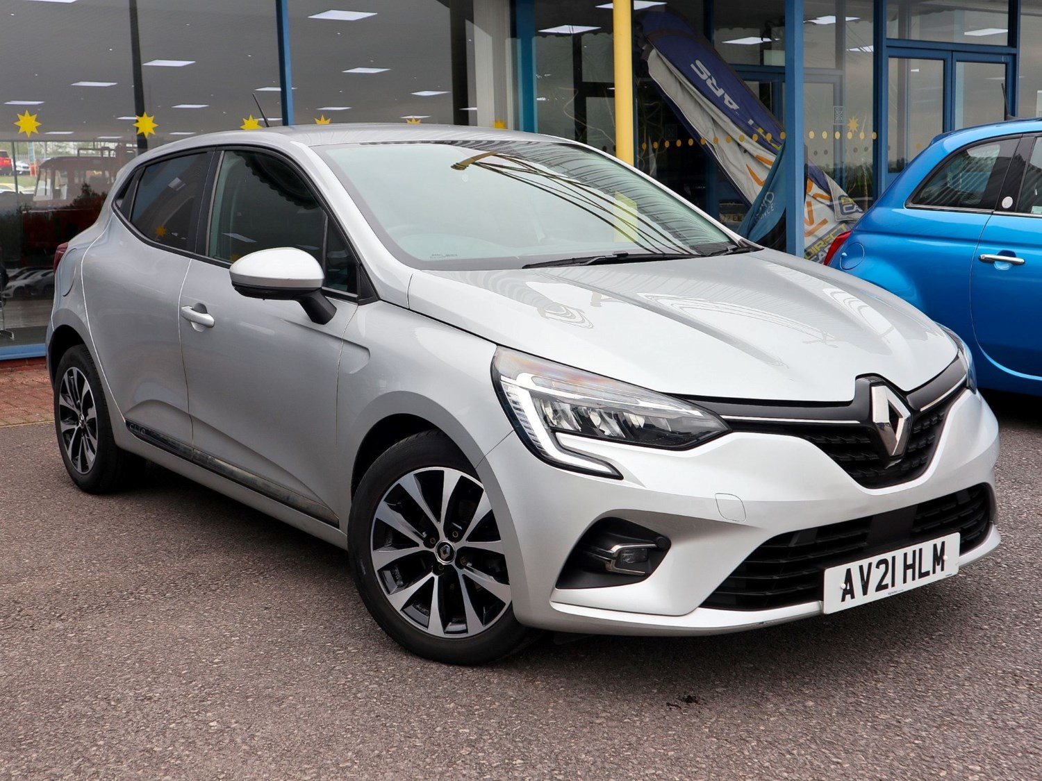 2021 used Renault Clio 1.0 Iconic TCE 5DR Hatch Petrol