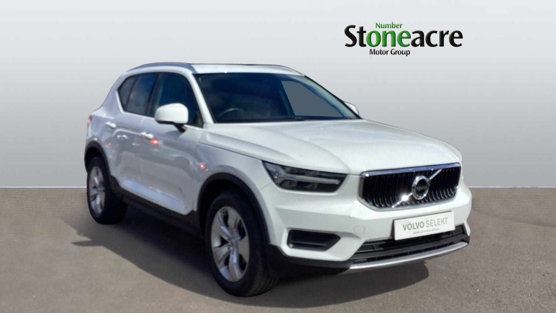 2020 used Volvo XC40 Momentum