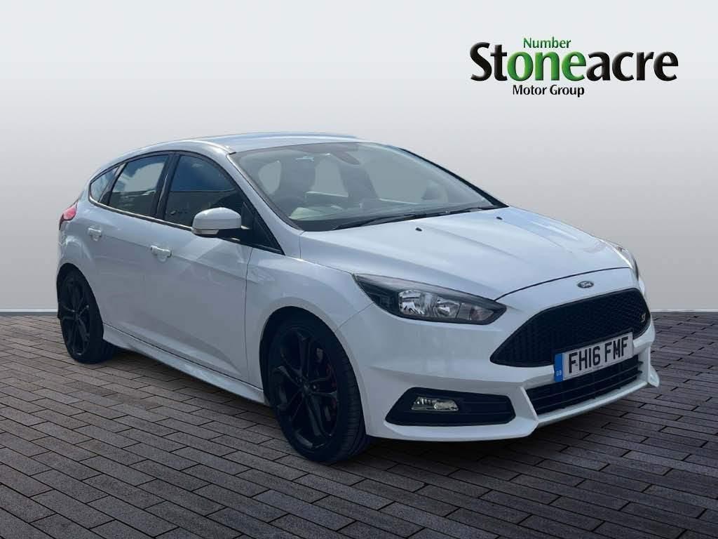 2016 used Ford Focus ST-2