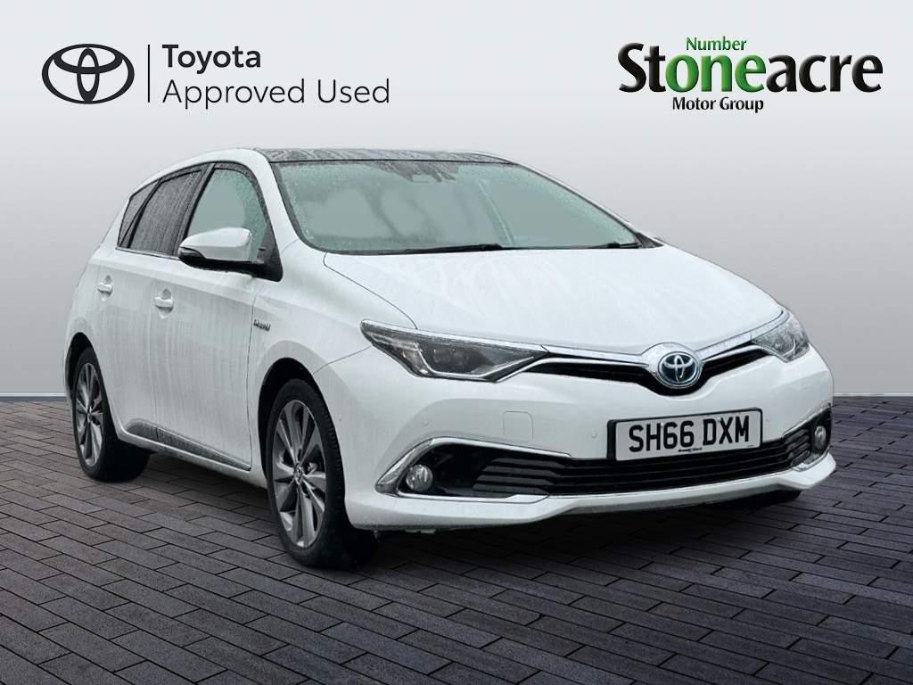 2016 used Toyota Auris Excel