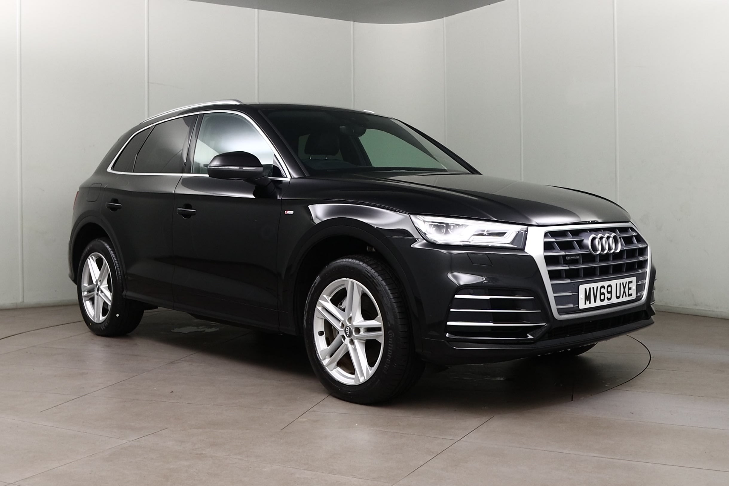 2019 used Audi Q5 45 TFSI Quattro S Line 5dr S Tronic