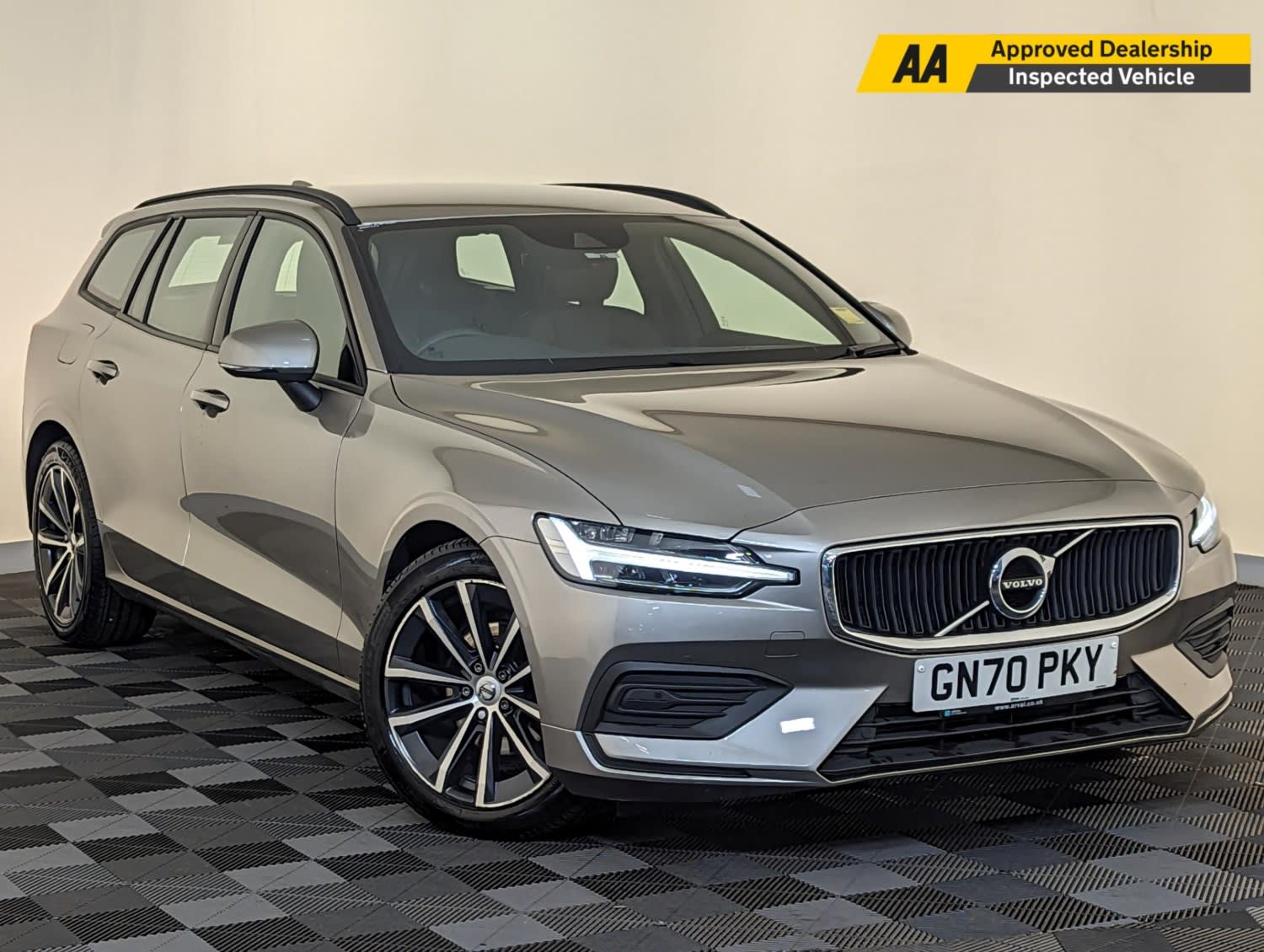 2020 used Volvo V60 2.0 B4D Momentum 5dr Auto