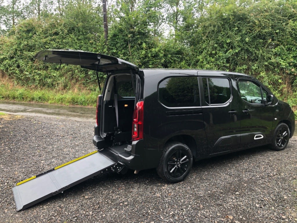 2020 used Citroen Berlingo 1.5 BlueHDi 100 Flair XL 5dr WHEELCHAIR ACCESSIBLE VEHICLE 5 SEATS