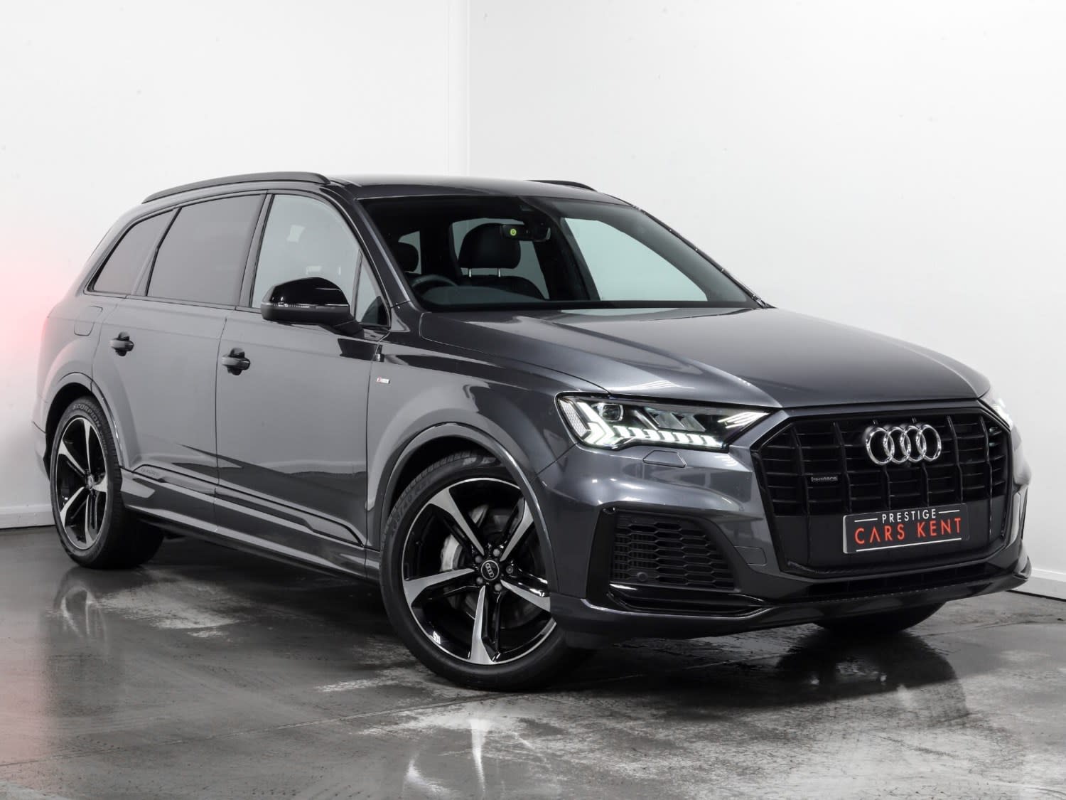 2021 used Audi Q7 55 TFSI Quattro Black Edition 5dr Tiptronic