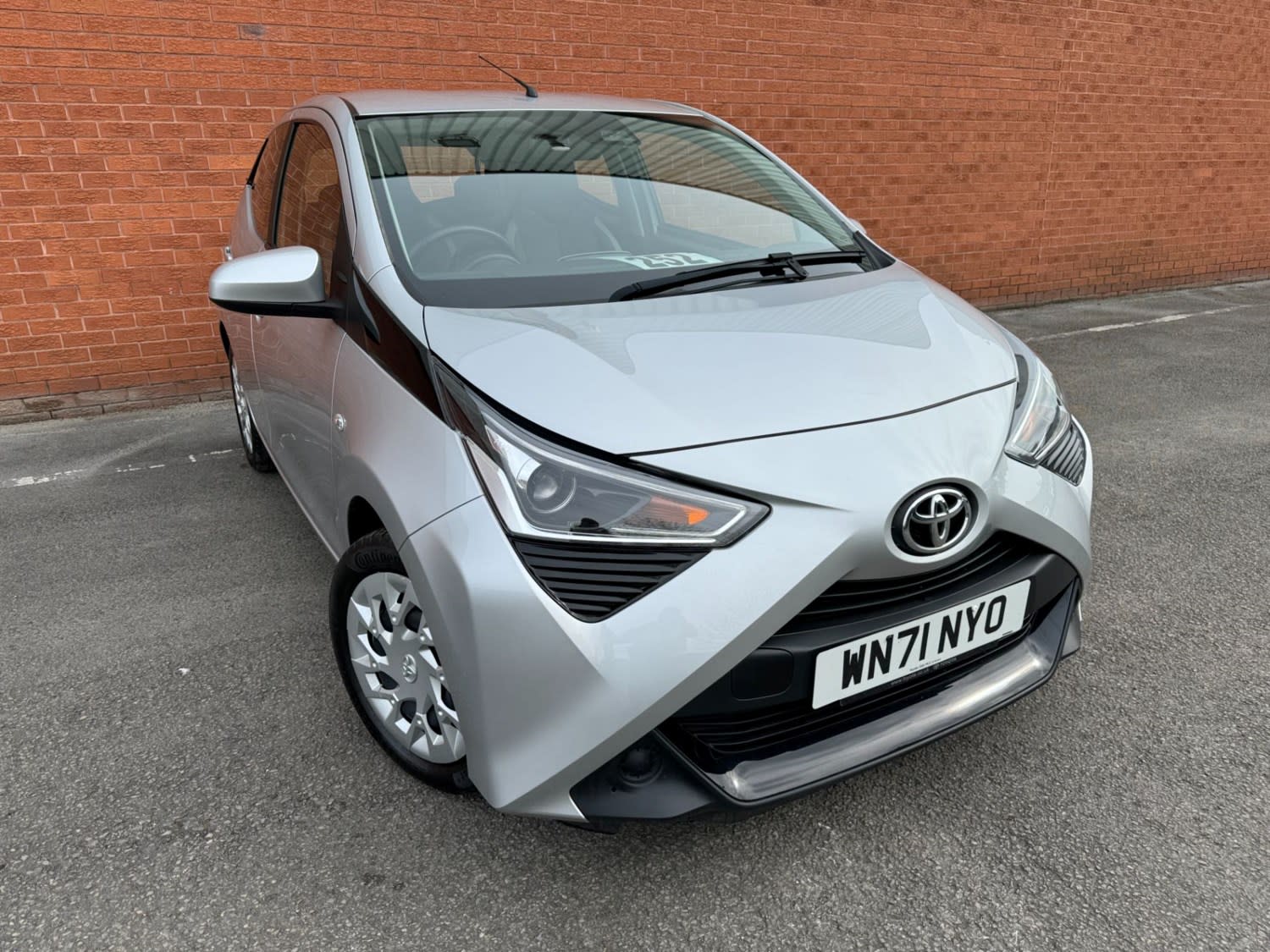 2021 used Toyota Aygo 1.0 Vvt-I X-Play Tss 5Dr