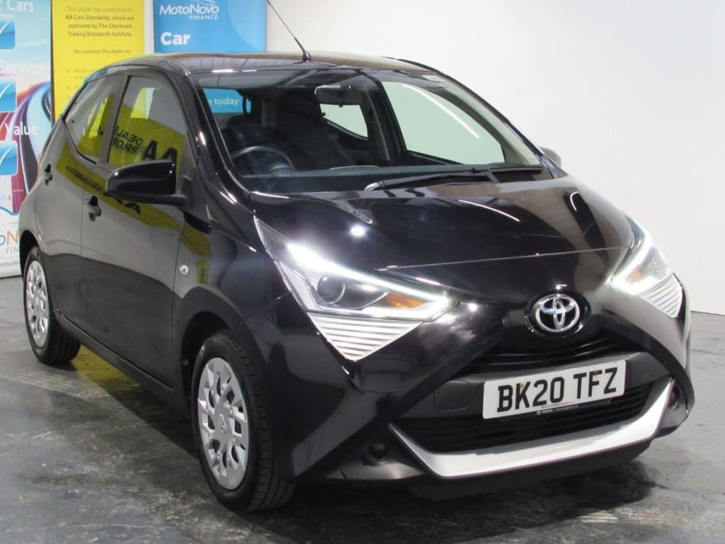 2020 used Toyota Aygo 1.0 VVT-I X-PLAY 5d 69 BHP Apple Carplay, DAB, Rear Camera