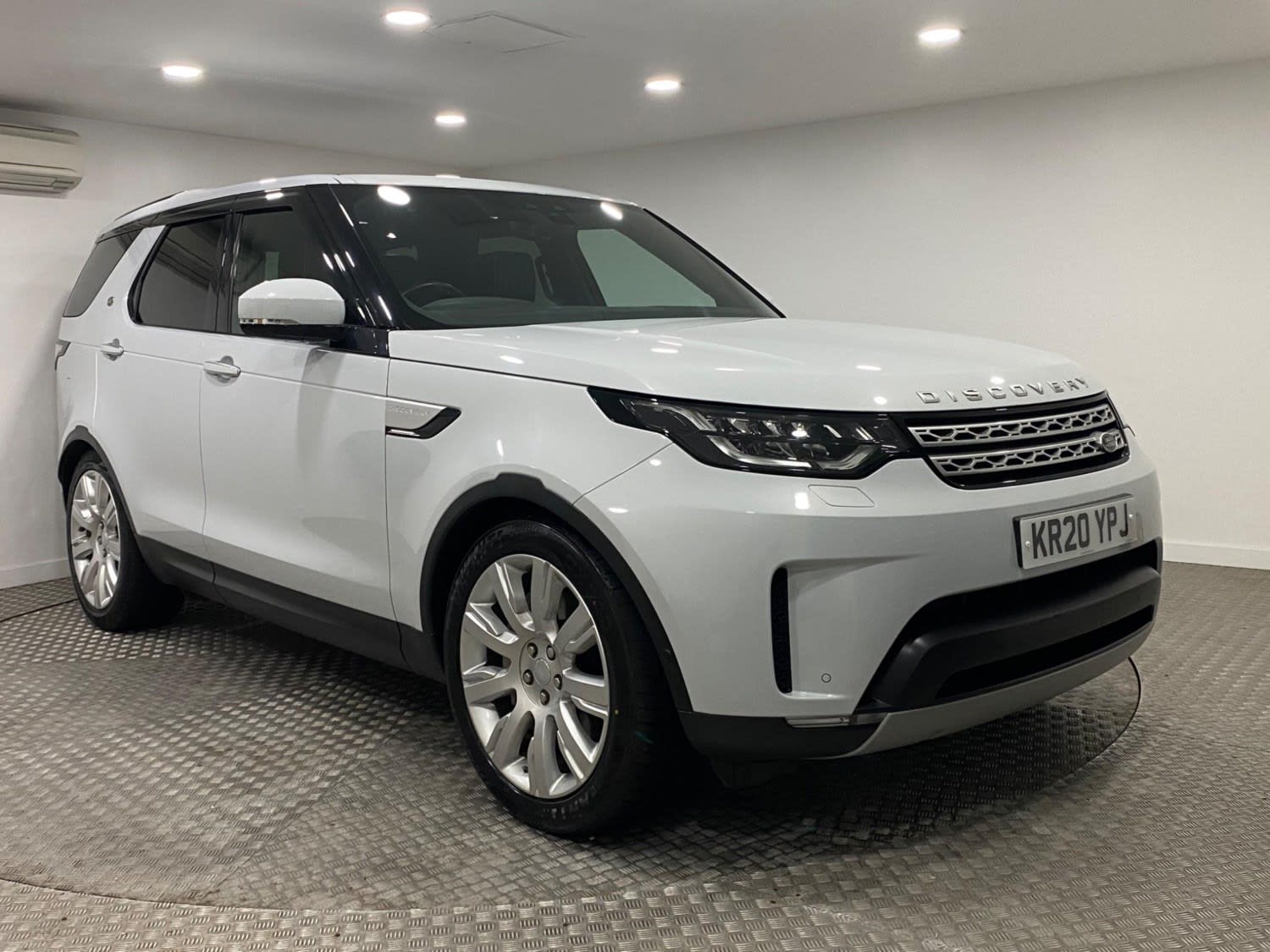2020 used Land Rover Discovery 3.0 SD V6 HSE Luxury Auto 4WD Euro 6 (s/s) 5dr