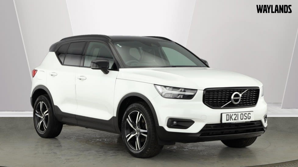 2021 used Volvo XC40 R-Design, T3 manual