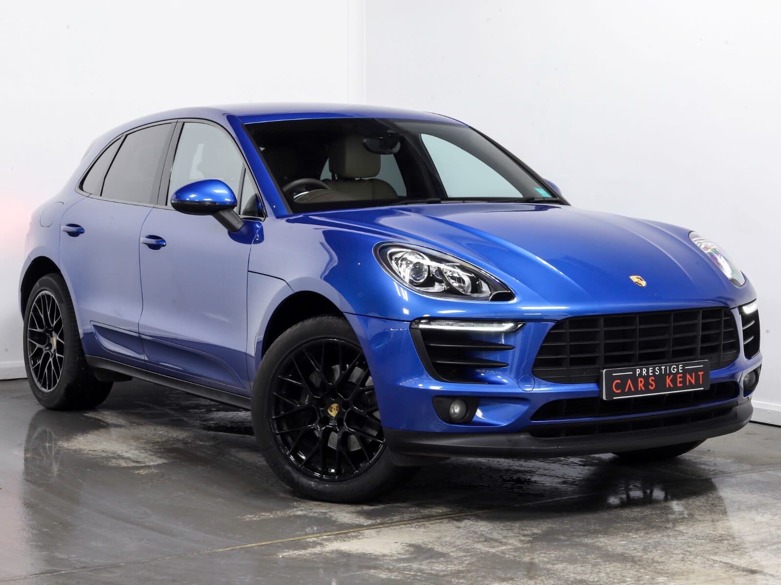 2018 used Porsche Macan Estate