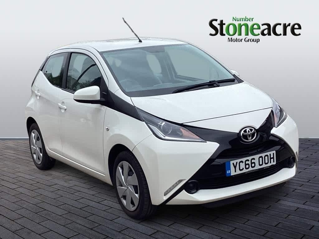 2016 used Toyota AYGO x-play