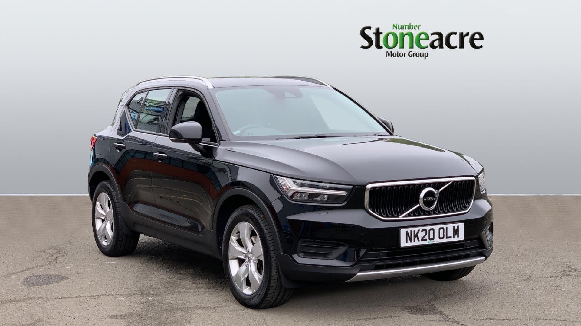 2020 used Volvo XC40 Momentum