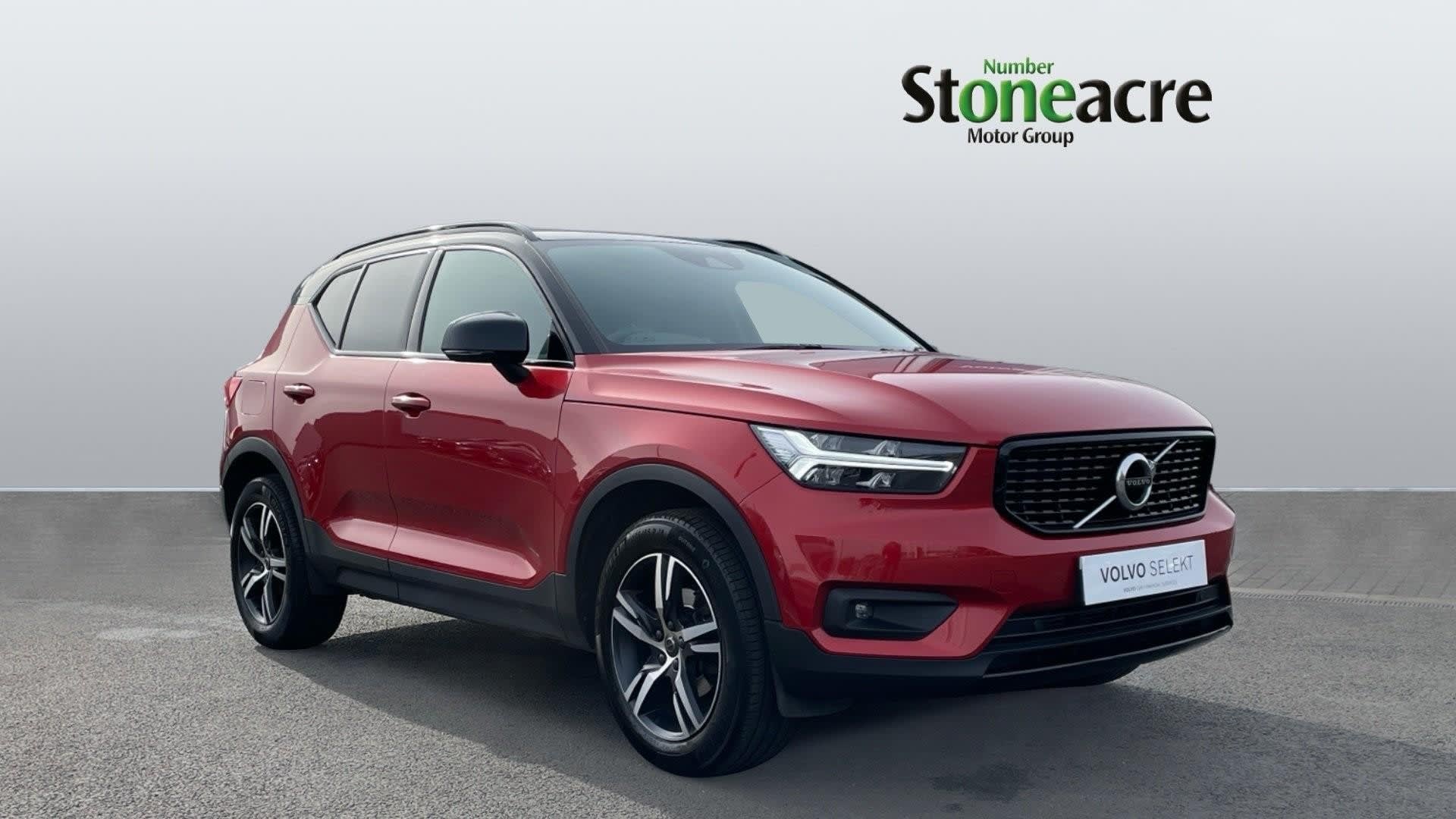 2021 used Volvo XC40 R-Design