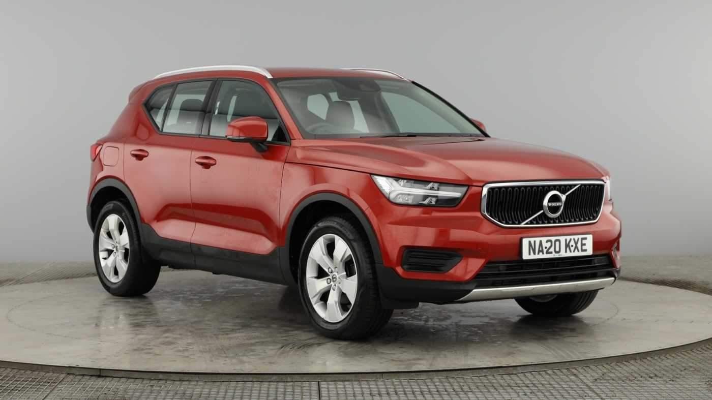 2020 used Volvo XC40 Momentum