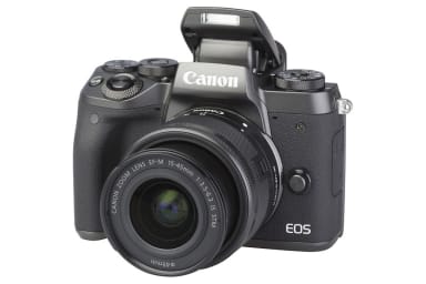 canon-eos-m5-met-ef-m-15-45mm-135-63-is-stm-extra-large (2)