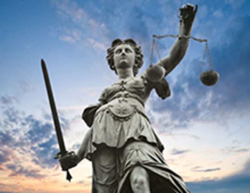 vrouwe justitia lucht