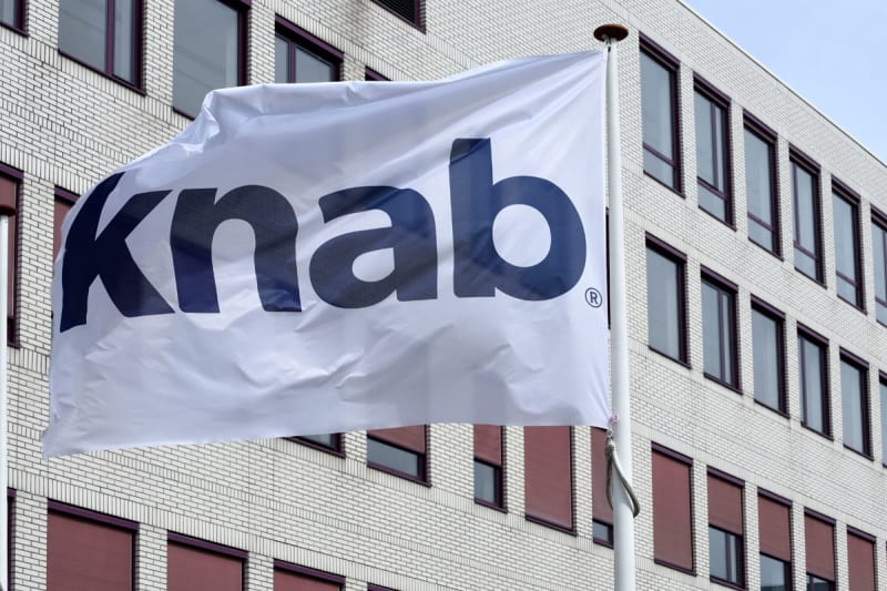 Nieuws knab vervelend voor miljonairs