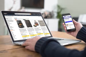 Consumentenbond sommeert Amazon en Bol te stoppen met nepaanbiedingen