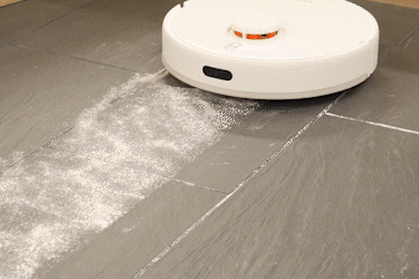 GIF1_Robotstofzuigers_HWT_vuil_4shots_20frms